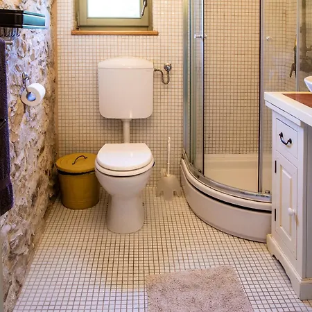 Uljar With Additional - Exclusive Istria, Jakomici Pican