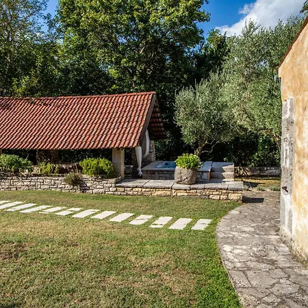 Uljar With Additional - Exclusive Istria, Jakomici *